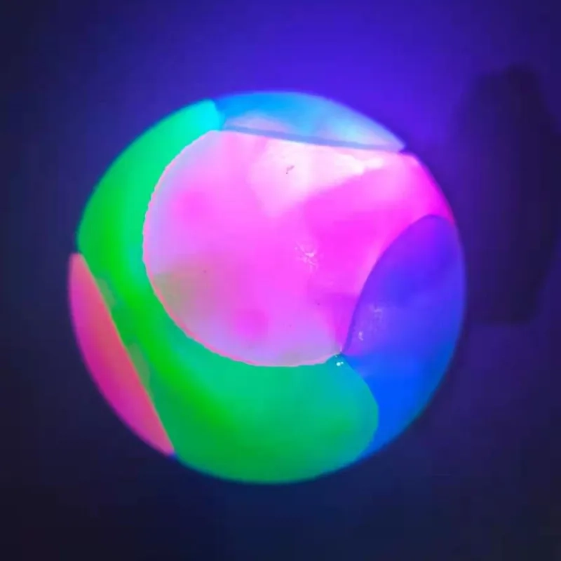 Light-Up Dog Ball for Interactive Fetch and Active Play - Image 4