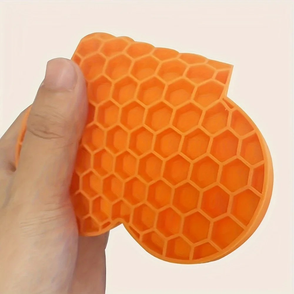 Bone-Shaped Dog Lick Mat - Image 4